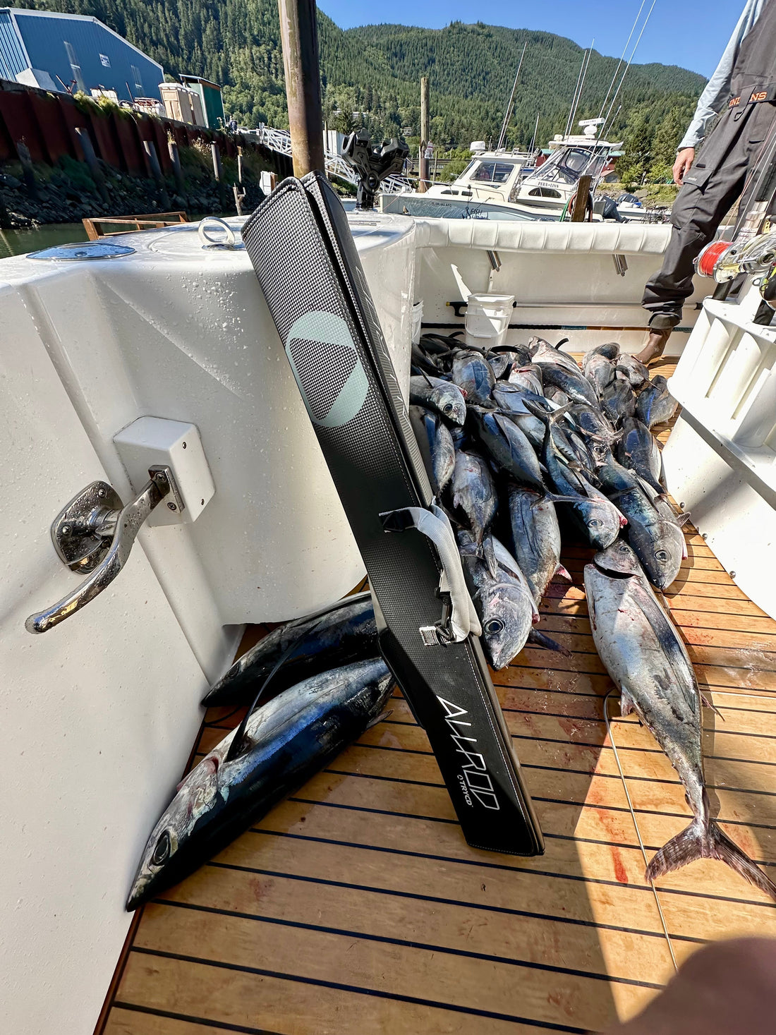 The Flutter Jig: A Deadly Tactic for Albacore Tuna